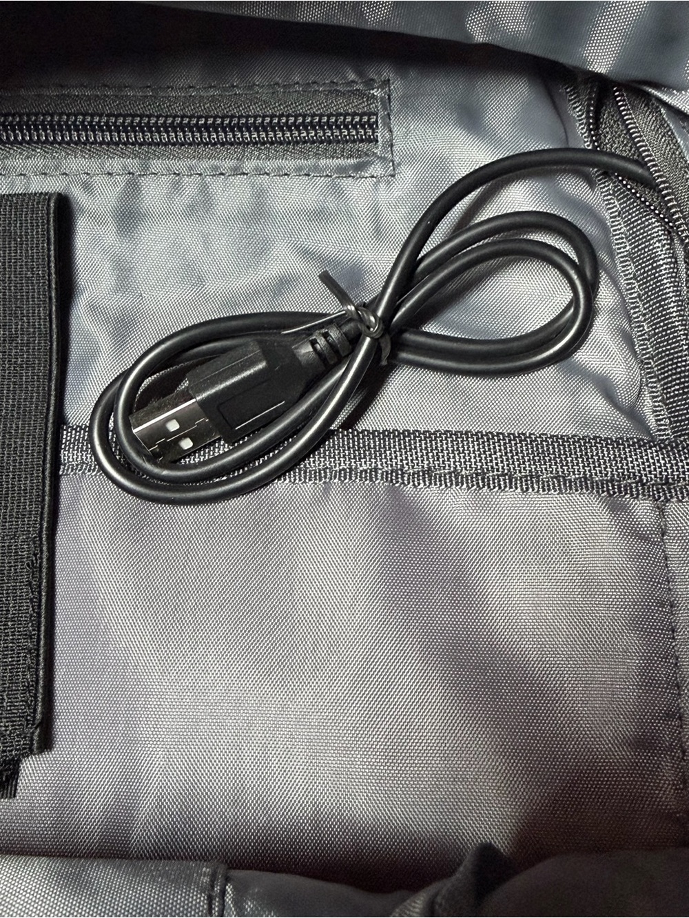 Gudui USB Silver Splatter Music Black Backpack - Picture 7 of 11